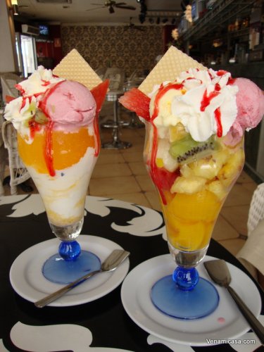 Ice-cream parlour at Major Square