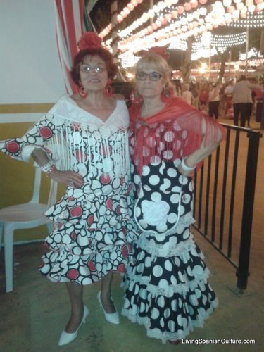 Feria de Sevilla,Spain,Espagne,Seamstresses