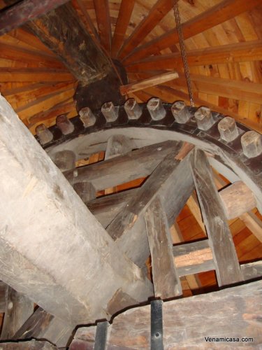 Windmill-roof.jpg