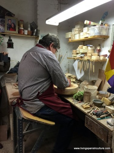 Pepe Royo. Craftsman ceramist. Manises (Valencia) (6).JPG