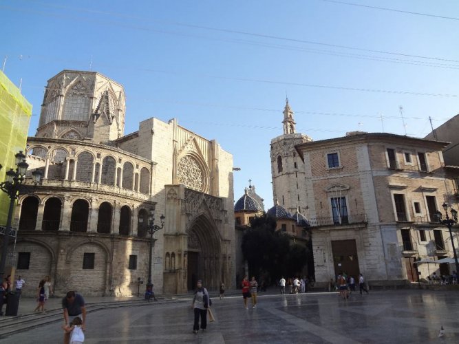 Plaza de la Virgen